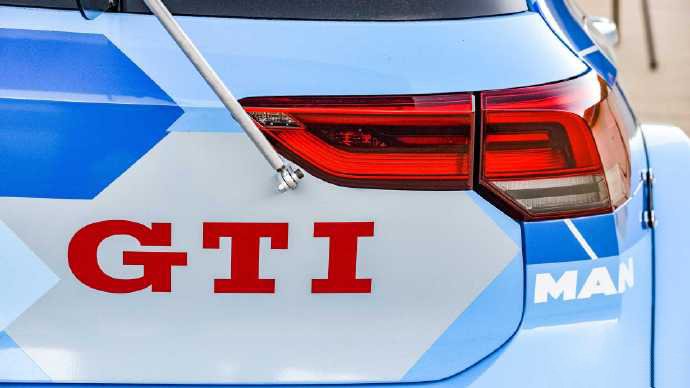 点击大图看下一张：第八代高尔夫GTI GTC赛车图片欣赏