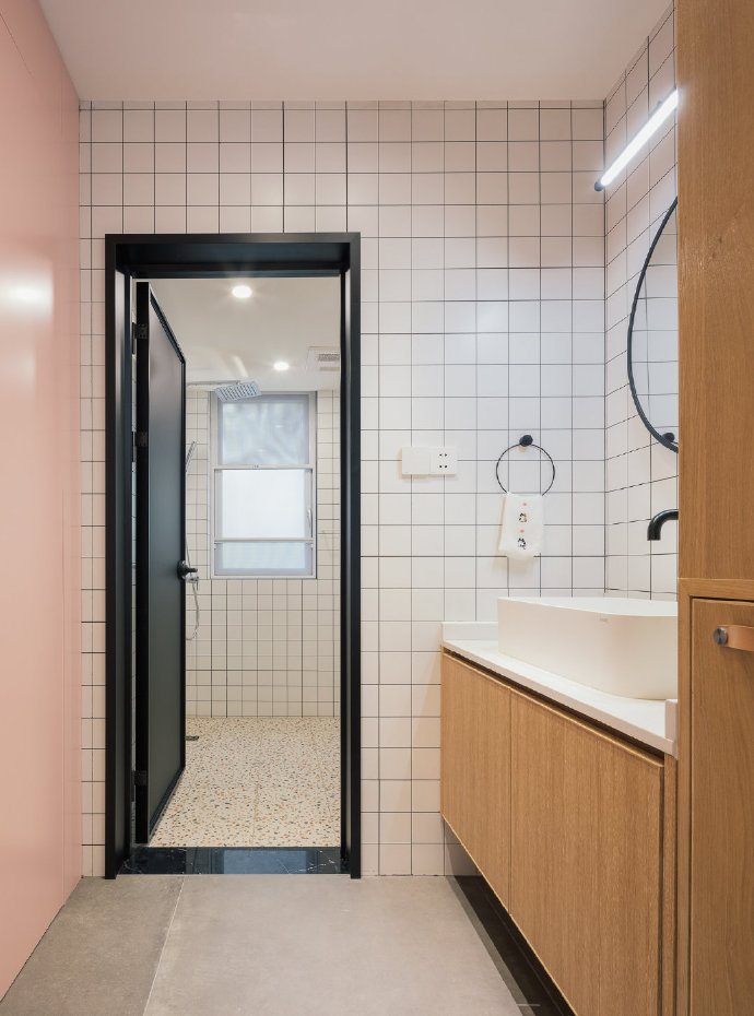 点击大图看下一张：粉色现代北欧风格住宅