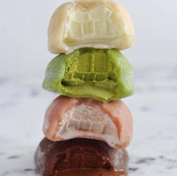 点击大图看下一张：彩虹色的冰淇淋糯米糍，跟夏天最配了