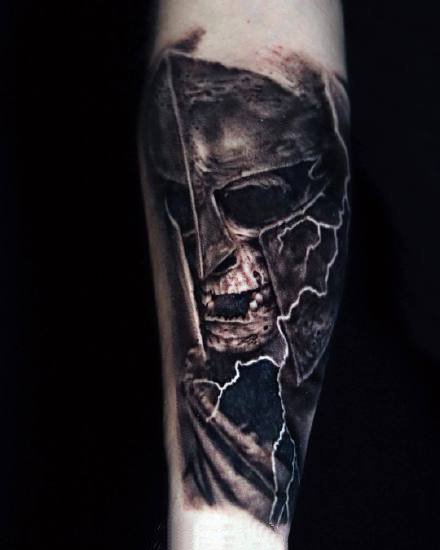 点击大图看下一张：一组欧美写实暗黑风格手臂纹身