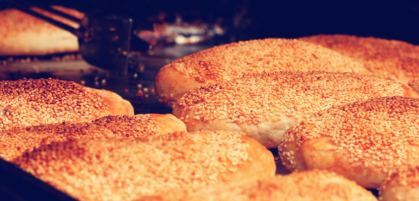 点击大图看下一张：一组酥脆美味的烧饼图片