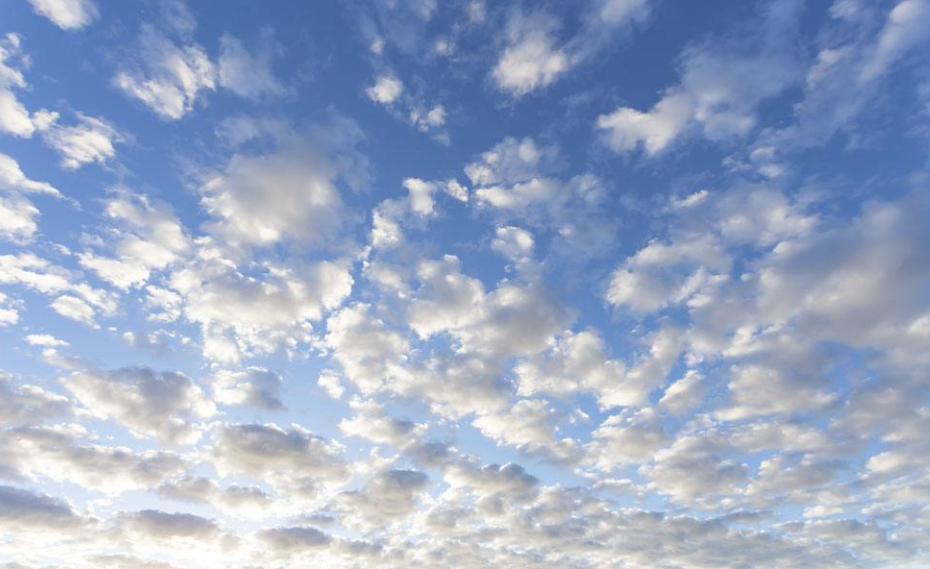 点击大图看下一张：一组漂亮的蓝天白云图片