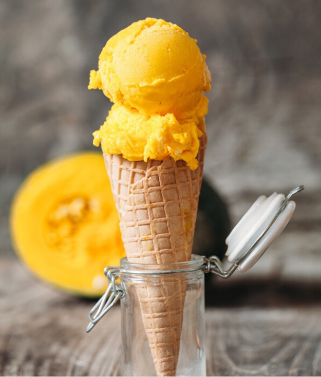 点击大图看下一张：一组润滑爽口的冰淇淋图片