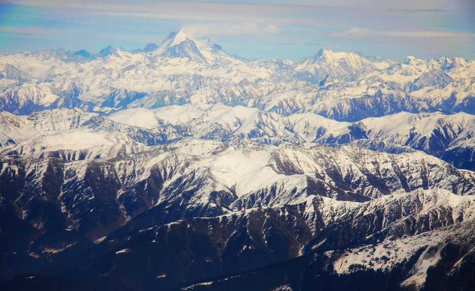 点击大图看下一张：美丽的喜马拉雅山图片