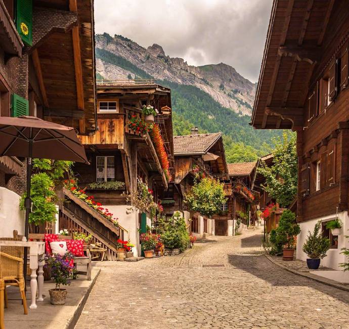 点击大图看下一张：宁静美好的瑞士小镇生活
