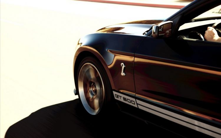 点击大图看下一张：福特Ford Shelby眼镜蛇超级跑车图片