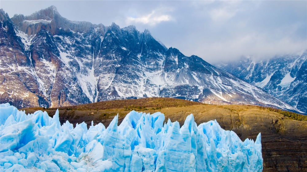 点击大图看下一张：巴塔哥尼亚冰川壮观高清桌面壁纸