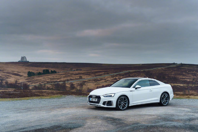 点击大图看下一张：2021 Audi A5，这颜值爱了