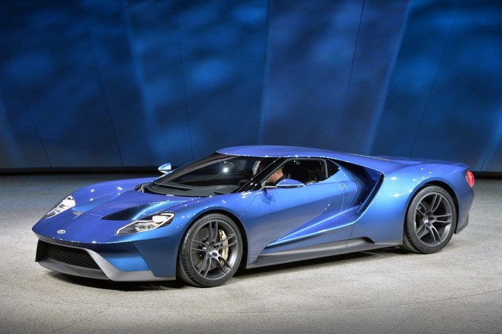 点击大图看下一张：蓝色顶级豪华车福特GT汽车图片