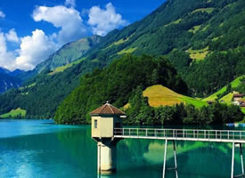 唯美护眼的瑞士风景桌面壁纸