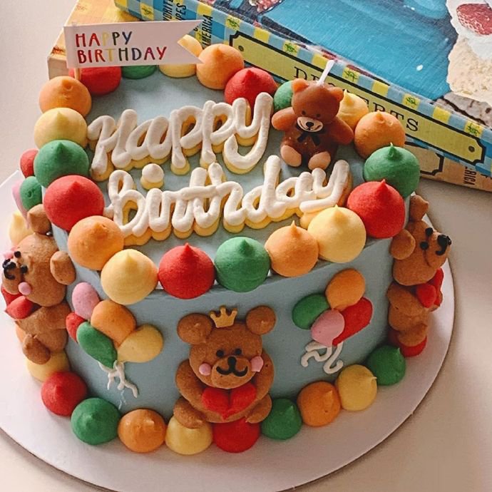 点击大图看下一张：一组超有童心的生日蛋糕图片
