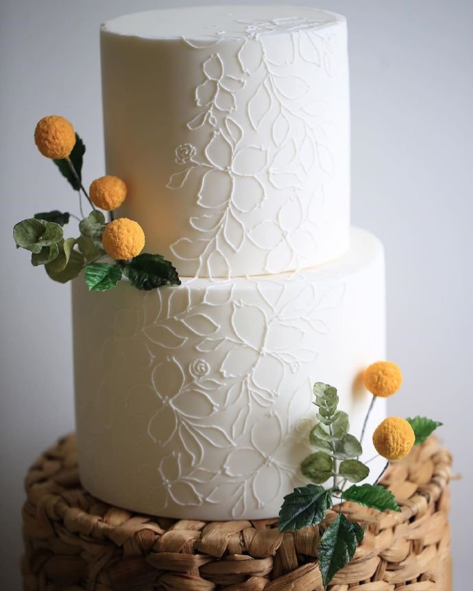 点击大图看下一张：几款优雅的秋主题多层蛋糕造型