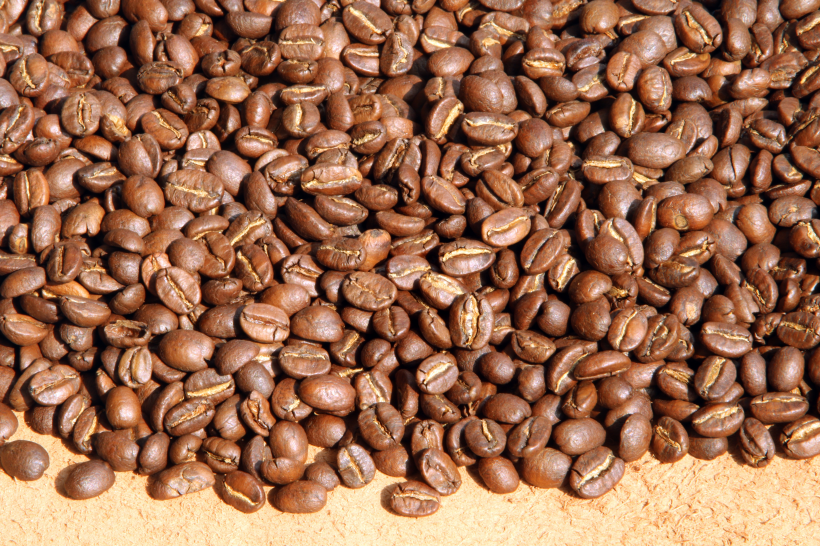 点击大图看下一张：一组沁人心脾的咖啡豆图片