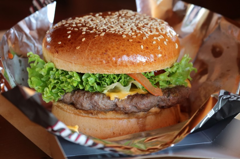 点击大图看下一张：风味可口的汉堡包图片