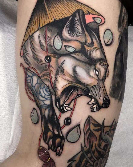 点击大图看下一张：一组日式彩色动物纹身图案