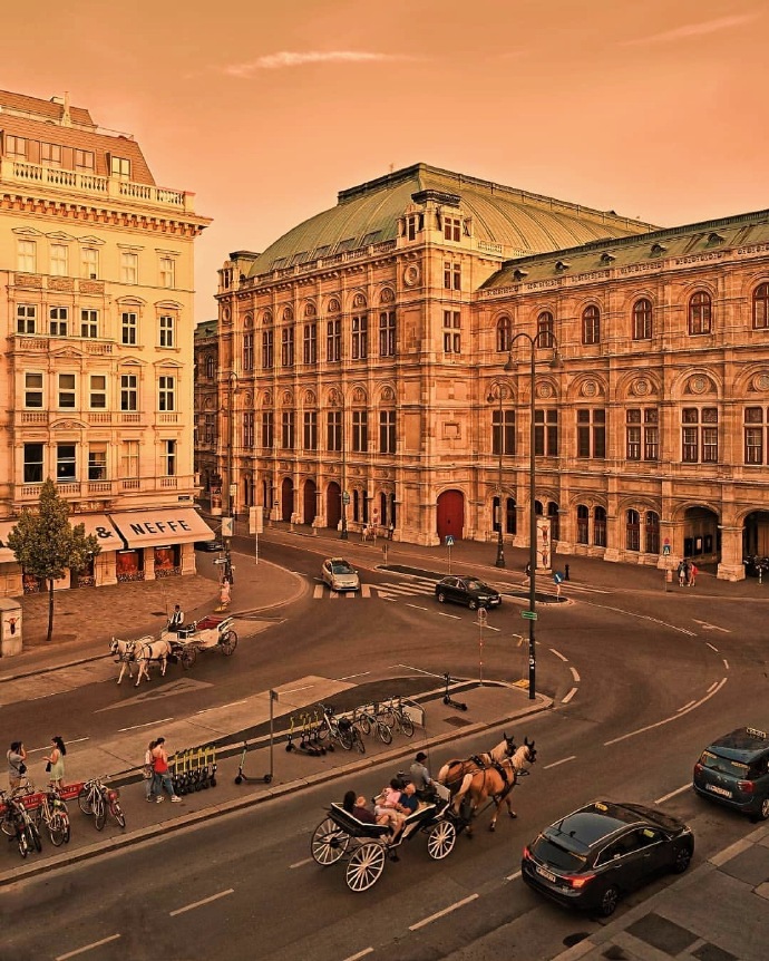 点击大图看下一张：奥地利，橙色维也纳