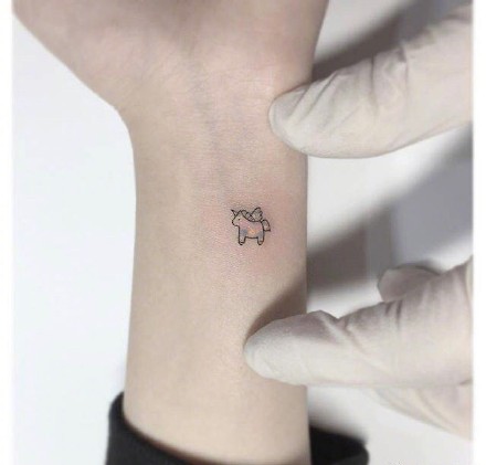 点击大图看下一张：一组超迷你可爱的小纹身图案