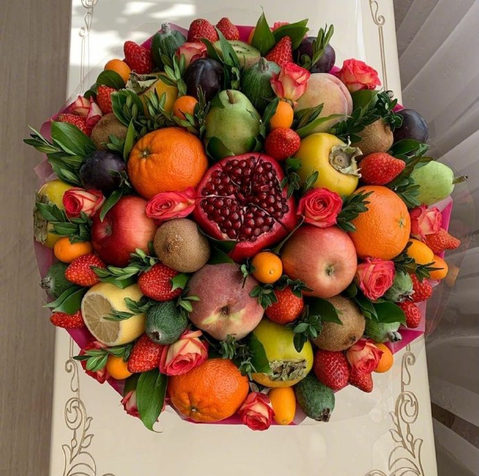 点击大图看下一张：水果花束太浪漫了顺便吃点水果