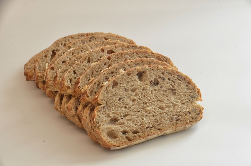 点击大图看下一张：低热量的燕麦面包图片