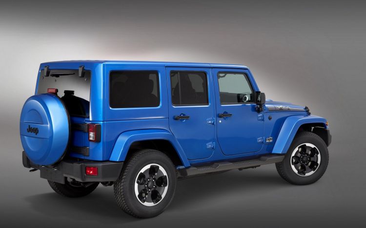 点击大图看下一张：越野汽车蓝色Jeep牧马人图片