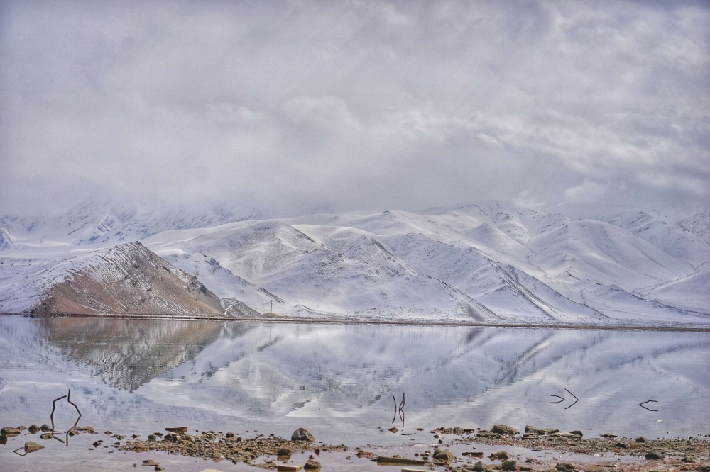 点击大图看下一张：大美新疆，大美河山