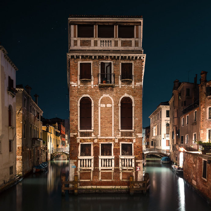 点击大图看下一张：夜晚的威尼斯风光图片