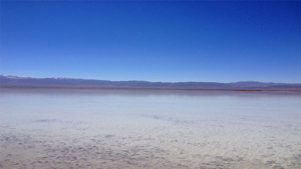 点击大图看下一张：一组唯美的茶卡盐湖风光图片