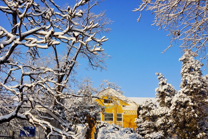 点击大图看下一张：一组美丽的千山冬雪美景图
