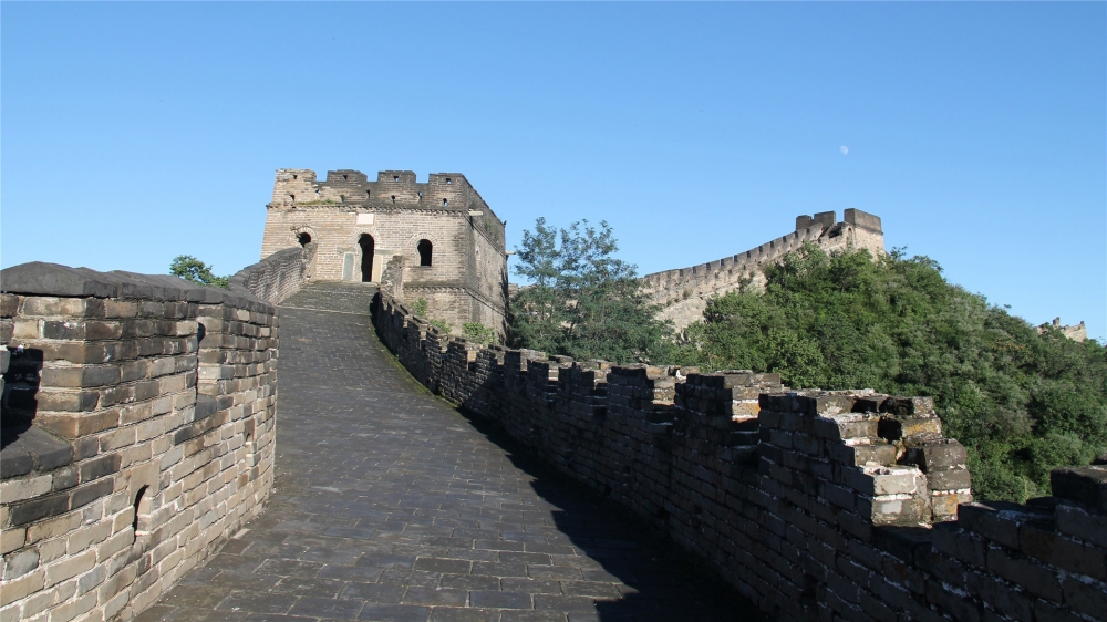 点击大图看下一张：北京八达岭长城古迹图片