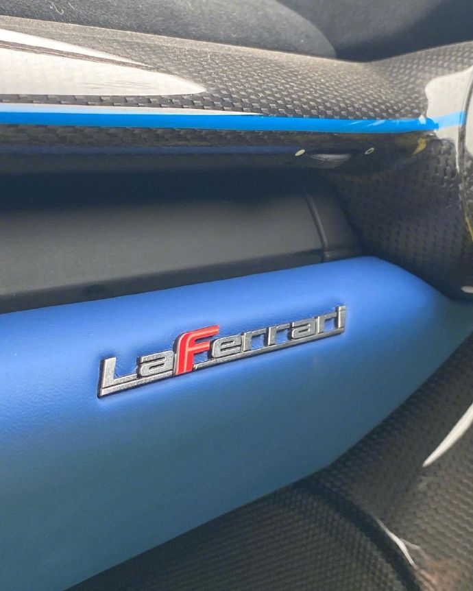 点击大图看下一张：法拉利 Ferrari LaFerrari，蓝色太爱了