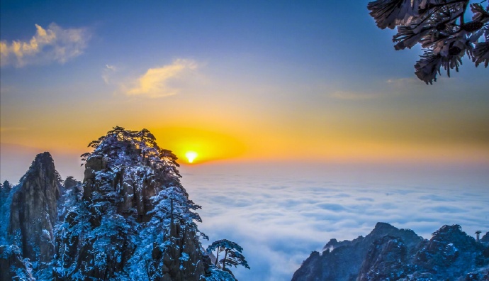 点击大图看下一张：一组绝美的黄山雪景图片