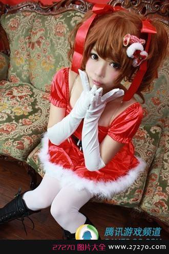 点击大图看下一张:可爱迷人的圣诞美女COS