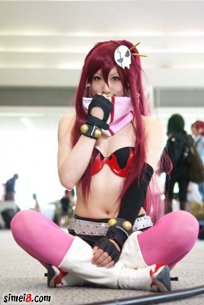 点击大图看下一张：lol美女cos女枪图 吸引眼球