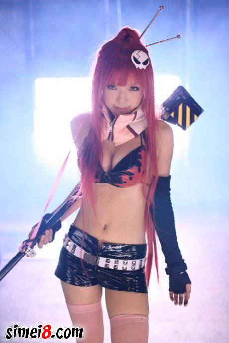 点击大图看下一张:游戏里的美女cos福利图片来袭