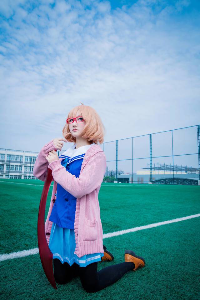 点击大图看下一张:清纯小美女黑丝OL制服高清图