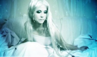 点击大图看下一张：火乐华美Cosplay军装美女图片