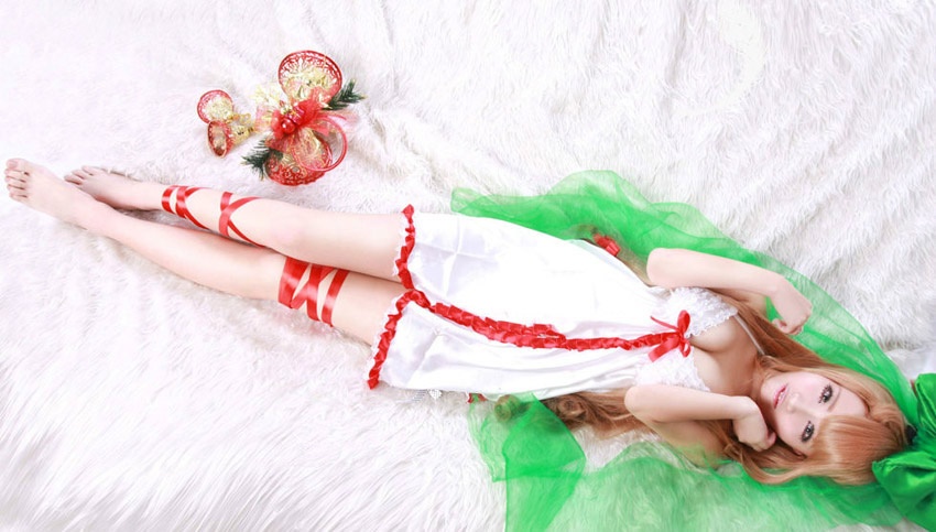 点击大图看下一张：唯美动漫cosplay美女图片