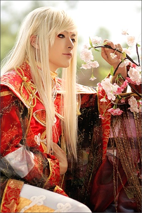 点击大图看下一张：超养眼的cosplay美女图片集锦