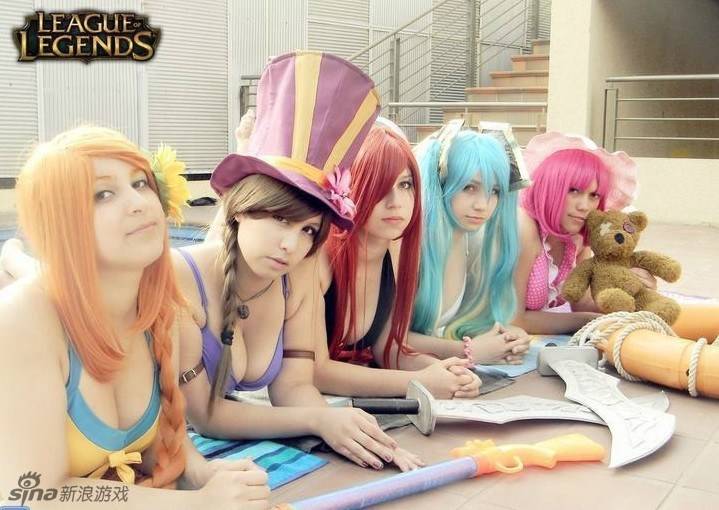点击大图看下一张：lol美女cos性感图片 泳池的派对