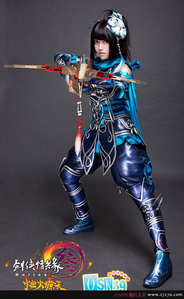 点击大图看下一张:性感可爱萝莉演绎清纯服装美女COS