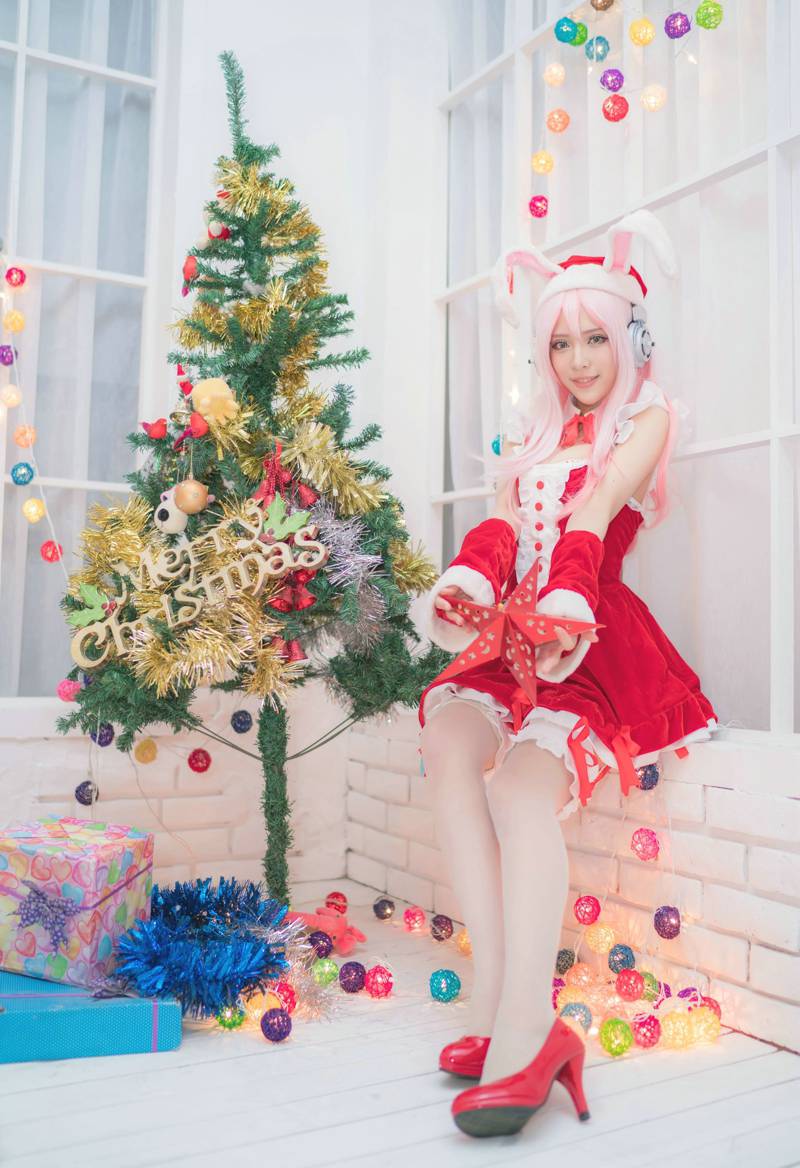 点击大图看下一张:圣诞美女无下限cosplay福利图