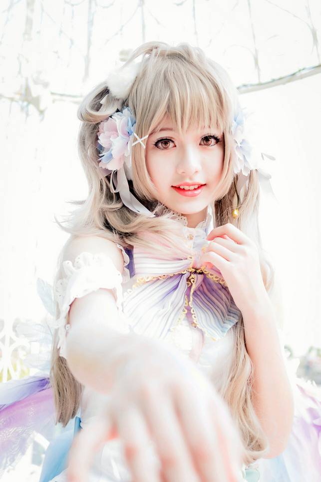 点击大图看下一张:小清新美女南小鸟cos造型甜美可人