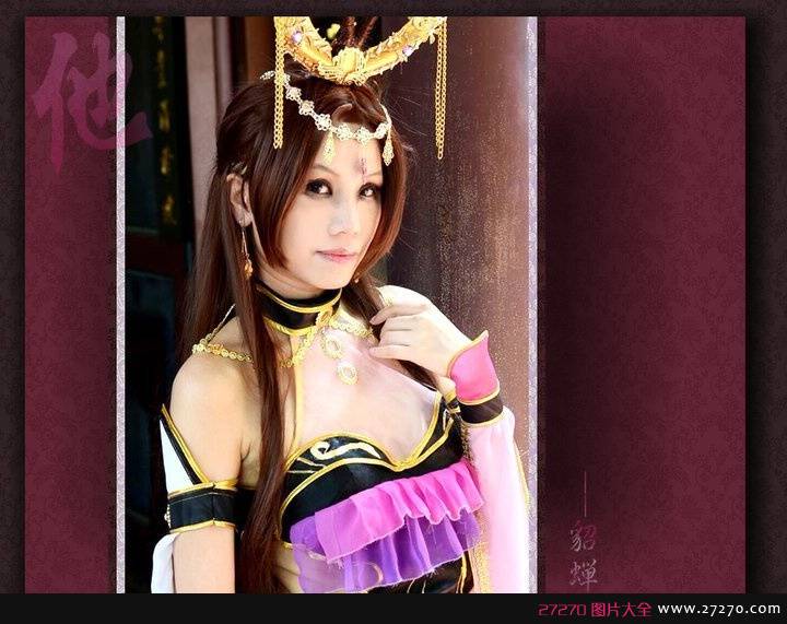 点击大图看下一张：倾城倾国的性感美女貂蝉COS