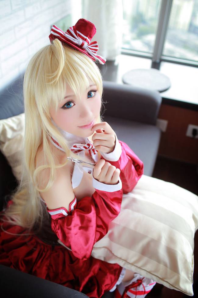 点击大图看下一张:清纯动人美女cosplay裘可拉
