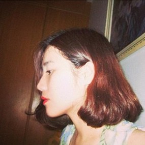 简单唯美的韩国个性女生微信头像图片