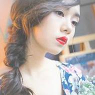 明媚如花的90后小清新女生微信头像