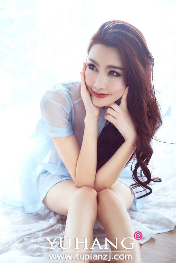 点击大图看下一张:唯美清纯美女图片 透视装诱惑无比