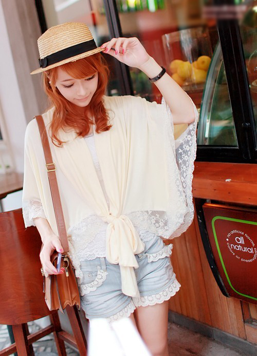 点击大图看下一张:街角