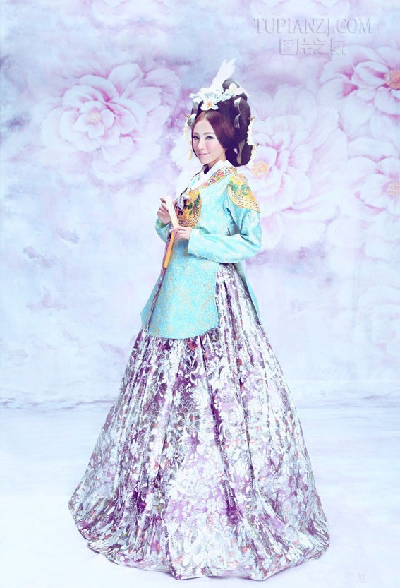 点击大图看下一张：韩式风古典美女图片 美女绝美养眼