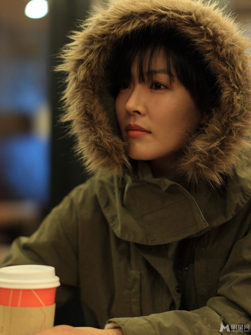 点击大图看下一张：金素妍在首尔的美丽心情(7)